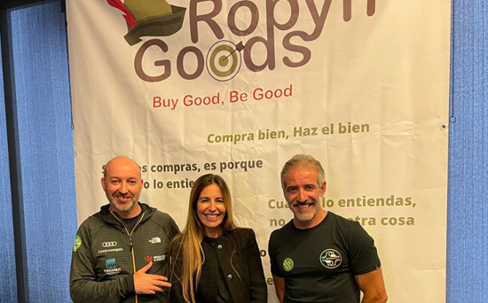 RobynGoods se une a la lucha contra el cambio climático con la exposición "En la Piel del hielo" para recaudar fondos para Ela Extremadura